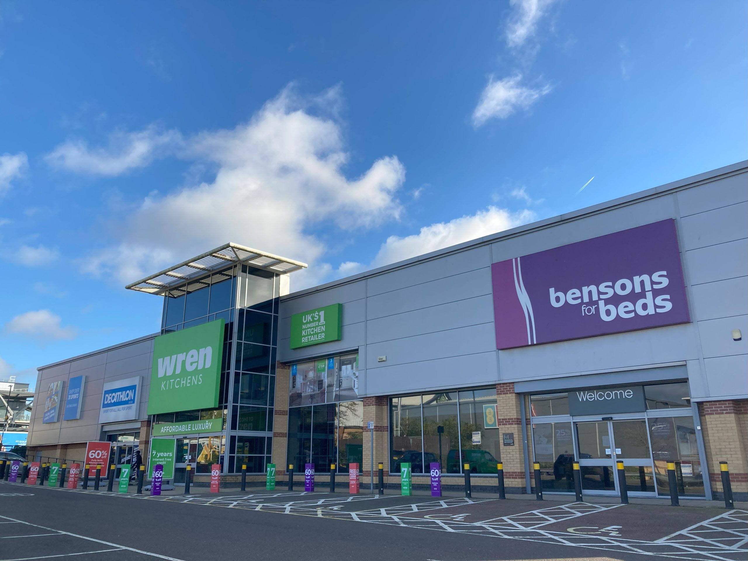 ESTAMA UK Appointed Property Managers for Staples Corner Shopping Park